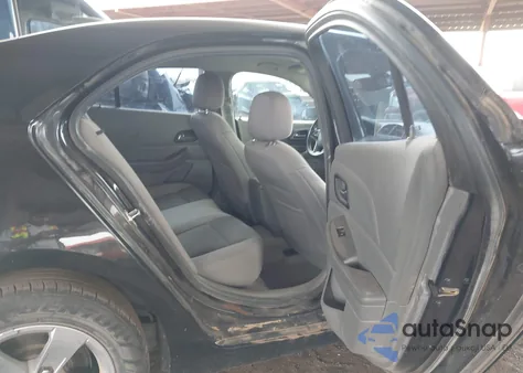 2015 Chevrolet Malibu Ls z USA, uszkodzony, nr VIN 1G11B5SL4FF308693